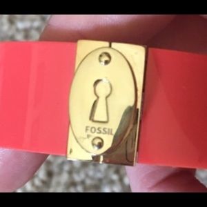 New with tags coral and gold Fossil bracelet spring open and closed lock logo